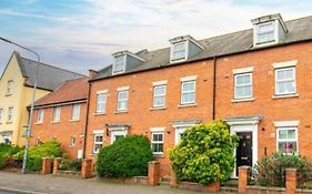 Ipswich-Luxury-Self Catering-Town Centre-Parking
